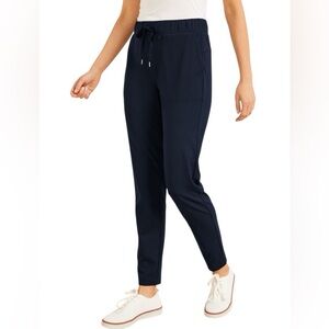 T by Talbots Women’s Navy Out & About Jogger Size Petite